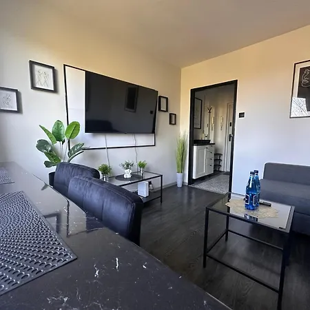Forest By Oneapartments Apartman *